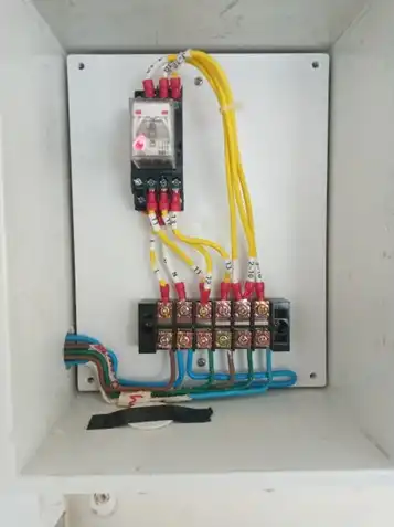 โครงการระบบ Access Control ห้องเรียนรวม ชั้น 3 อาคาร 52 คณะครุศาสตร์อุตสาหกรรม 