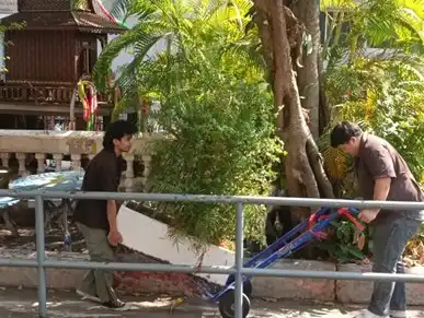 โครงการปรับปรุงภูมิทัศน์สวนหย่อม บริเวณศาลและภายในลานอเนกประสงค์ อาคาร 52 คณะครุศาสตร์อุตสาหกรรม