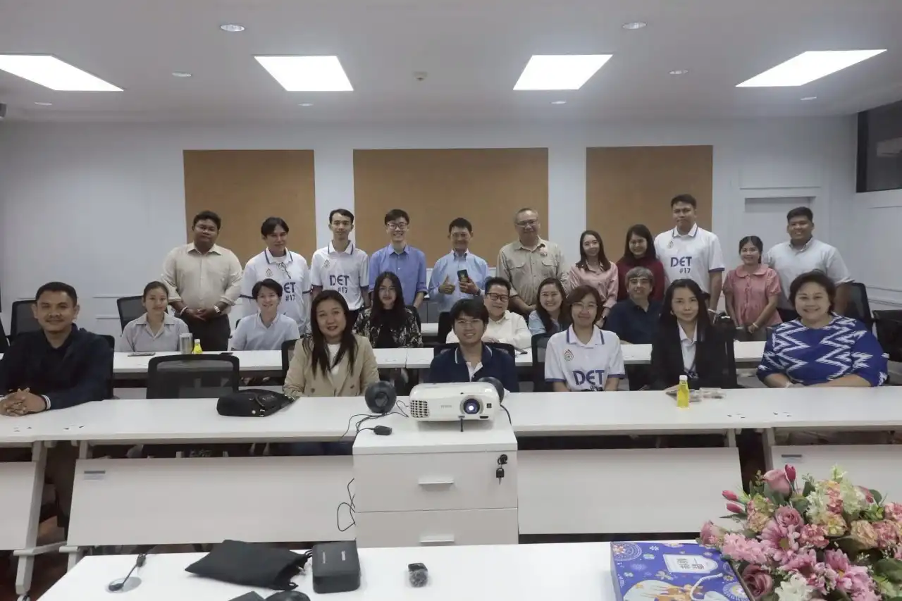 โครงการอบรมประสบการณ์วิชาชีพ ในหัวข้อ “เทคนิคการถ่ายภาพด้วย Smart Phone เพื่อใช้ในการผลิตสื่อทางเทคโนโลยีดิจิทัลเทคนิคศึกษา”