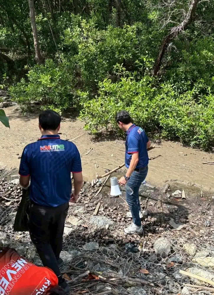 โครงการพัฒนานักศึกษาวิชาชีพครูช่างอุตสาหกรรมยุคใหม่ กิจกรรมจิตอาสา จิตสาธารณะ และบำเพ็ญประโยชน์แก่ชุมชนและสังคม