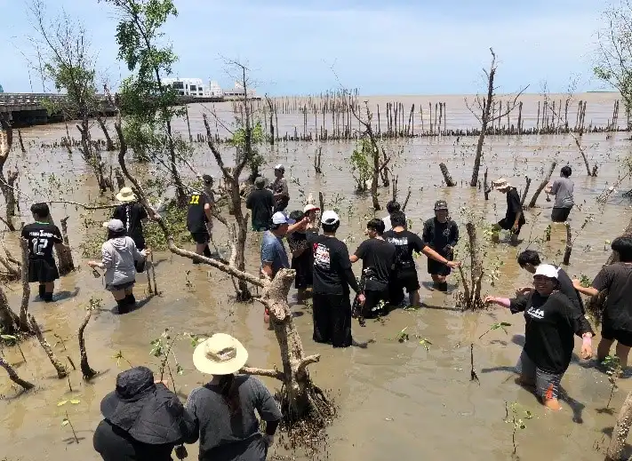 โครงการพัฒนานักศึกษาวิชาชีพครูช่างอุตสาหกรรมยุคใหม่ กิจกรรมจิตอาสา จิตสาธารณะ และบำเพ็ญประโยชน์แก่ชุมชนและสังคม