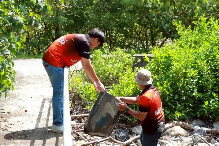 โครงการพัฒนานักศึกษาวิชาชีพครูช่างอุตสาหกรรมยุคใหม่ กิจกรรมจิตอาสา จิตสาธารณะ และบำเพ็ญประโยชน์แก่ชุมชนและสังคม