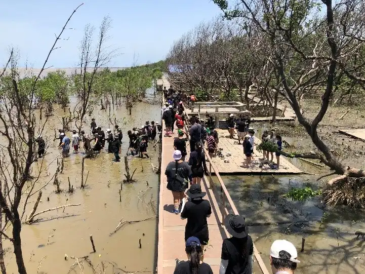 โครงการพัฒนานักศึกษาวิชาชีพครูช่างอุตสาหกรรมยุคใหม่ กิจกรรมจิตอาสา จิตสาธารณะ และบำเพ็ญประโยชน์แก่ชุมชนและสังคม