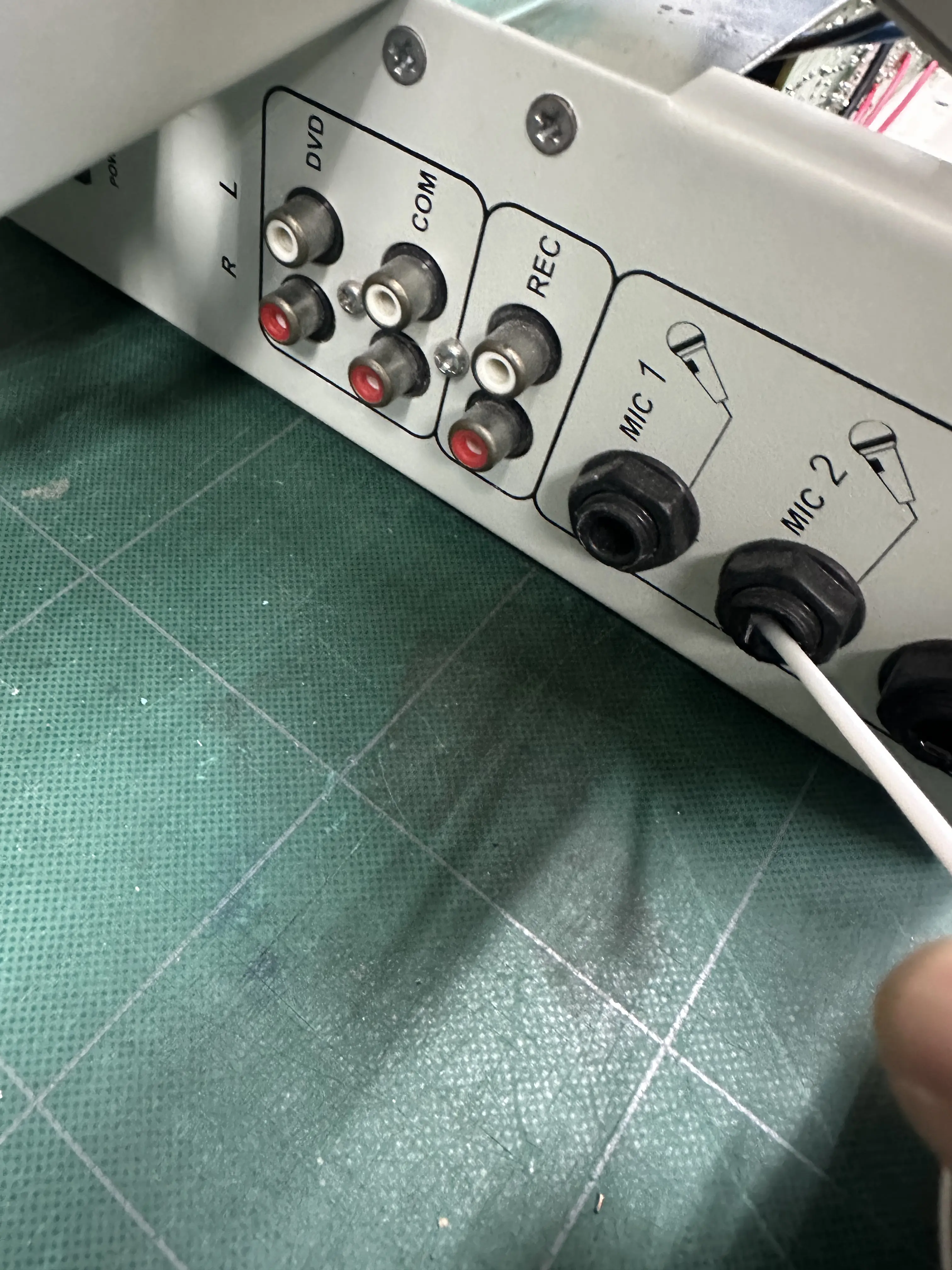 โครงการบำรุงรักษาระบบเครื่องเสียง ห้องเรียนรวม อาคาร 52 คณะครุศาสตร์อุตสาหกรรม จำนวน 27 ห้อง