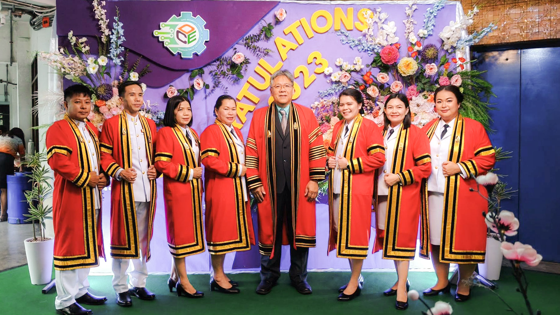 โครงการแสดงความยินดีแก่ผู้สำเร็จการศึกษา ประจำปีการศึกษา 2566