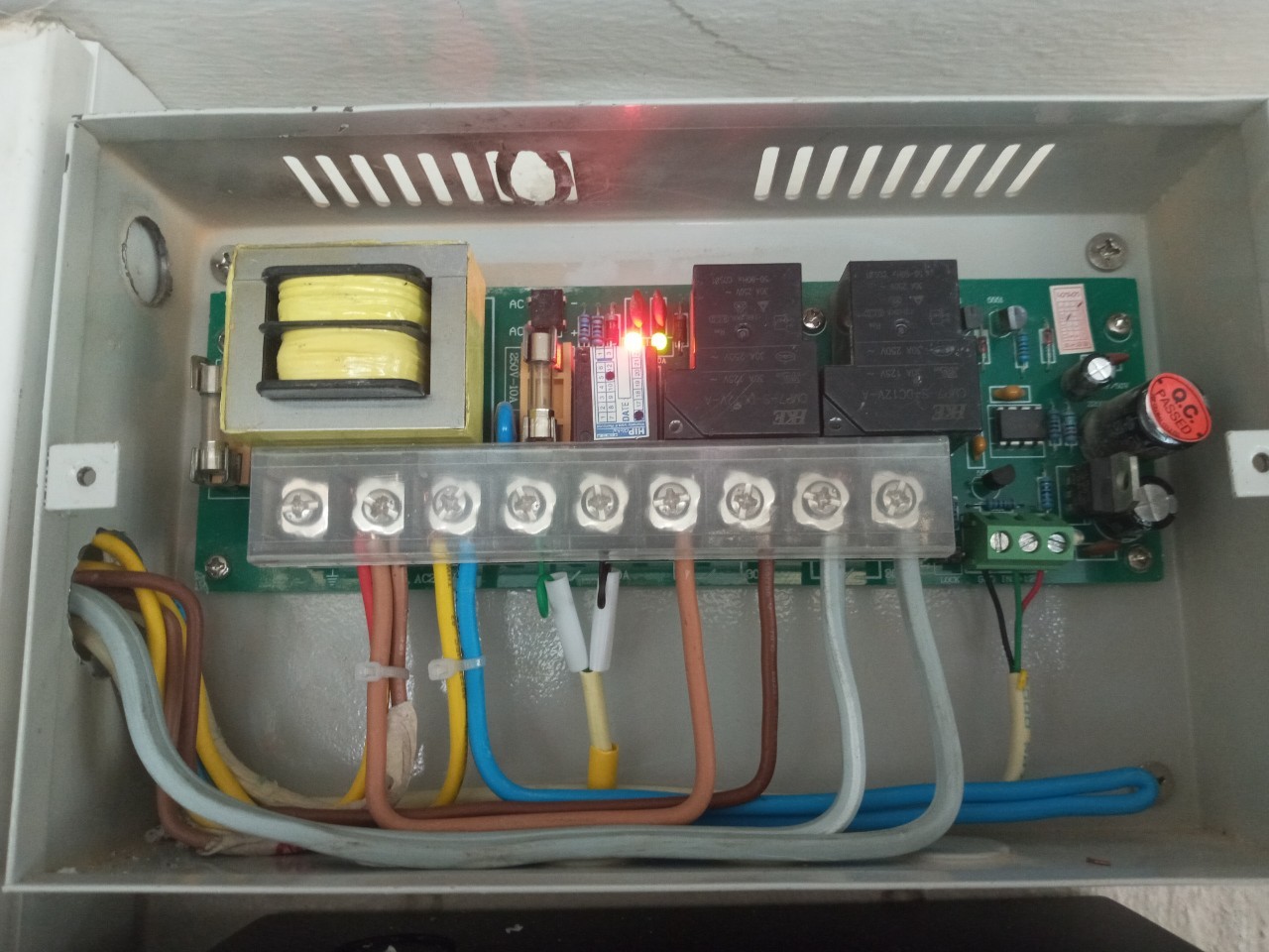 โครงการติดตั้งระบบสแกนนิ้วคุมการเปิด-ปิดไฟฟ้า มุ่งเป้าประหยัดพลังงานอย่างยั่งยืน