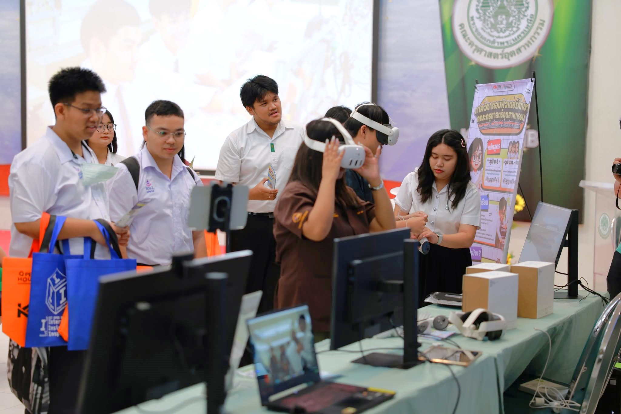 ComEDU Open House 69