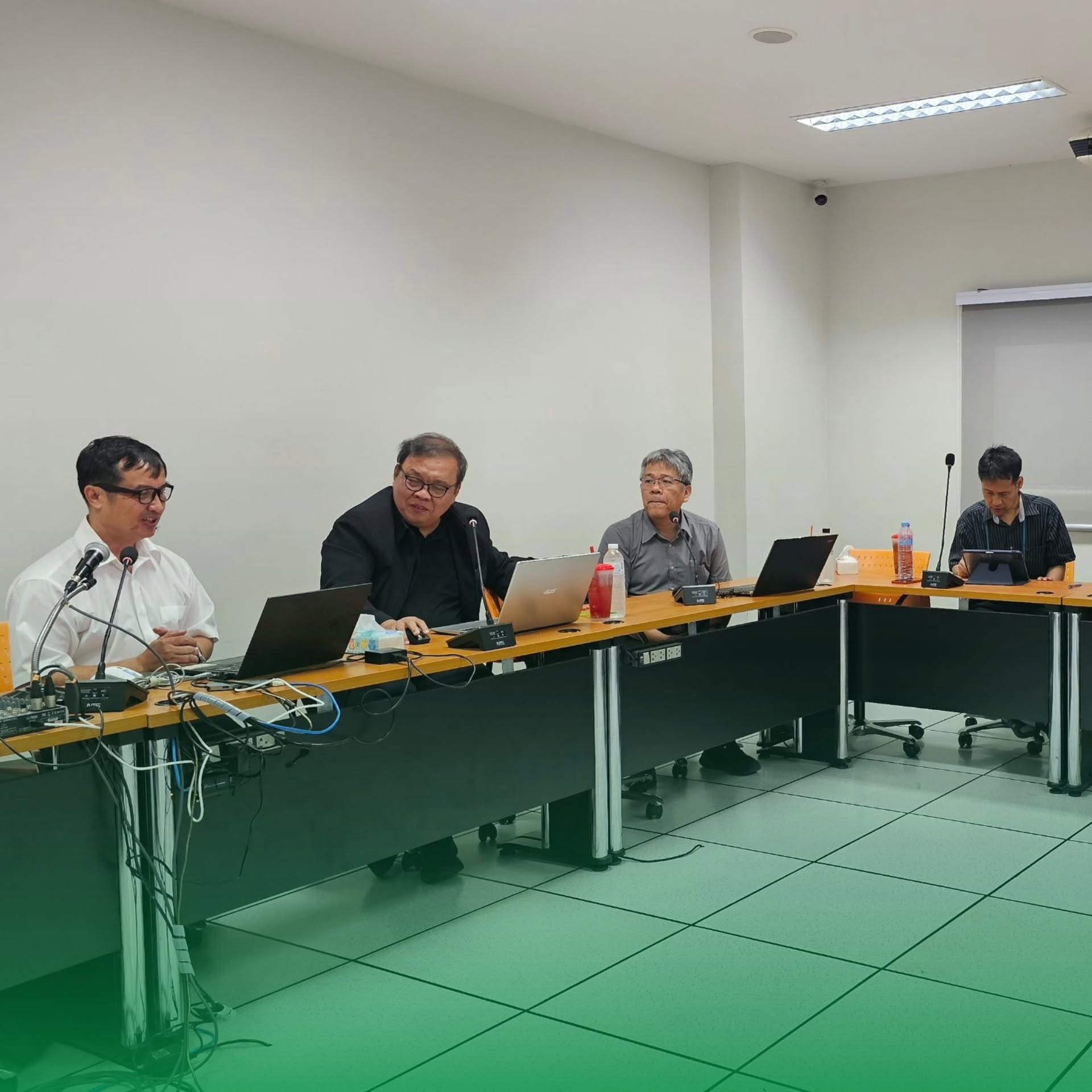 การประชุมวิพากษ์หลักสูตรปรัชญาดุษฎีบัณฑิต สาขาวิชาคอมพิวเตอร์ศึกษาและปัญญาประดิษฐ์ (หลักสูตรปรับปรุง พ.ศ. 2570) รูปแบบ Hybrid